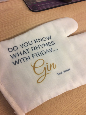 Do you know what rhymes with Friday .... Personalised Prosecco or Gin Oven Glove